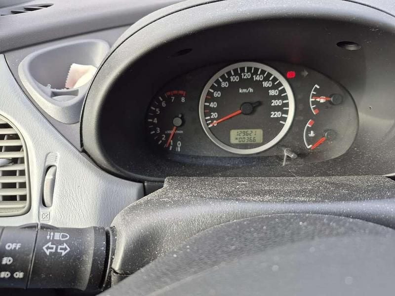 Occasion Nissan Almera Tino Visia 116 PK (85 kW) 2004 Grijs MPV