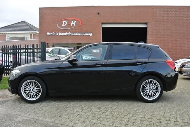 Occasion BMW 118 Sport Line 136 PK (100 kW) 2015 Zwart Hatchback