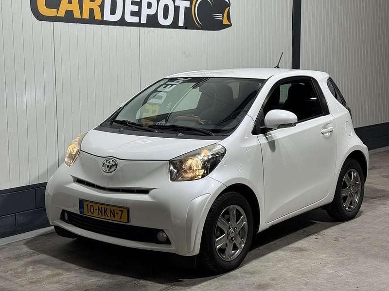 Wit Gebruikt 2010 Toyota iQ Hatchback | € 5.799 (Iets duurder) - Afbeelding 1/4