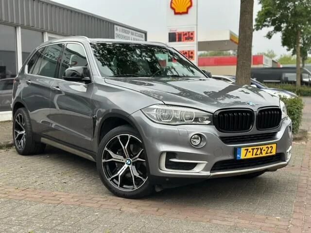 Grijs Gebruikt 2014 BMW X5 Executive SUV | € 21.950 (Eerlijke prijs) - Afbeelding 1/4