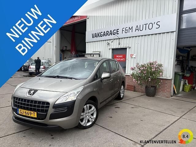 Grijs Gebruikt 2013 Peugeot 3008 Style MPV | € 6.950 (Eerlijke prijs) - Afbeelding 1/4