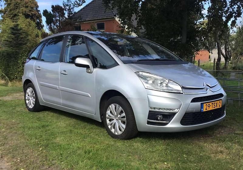 Grijs Gebruikt 2011 Citroën C4 Picasso Tendance MPV | € 3.950 (Eerlijke prijs) - Afbeelding 1/4