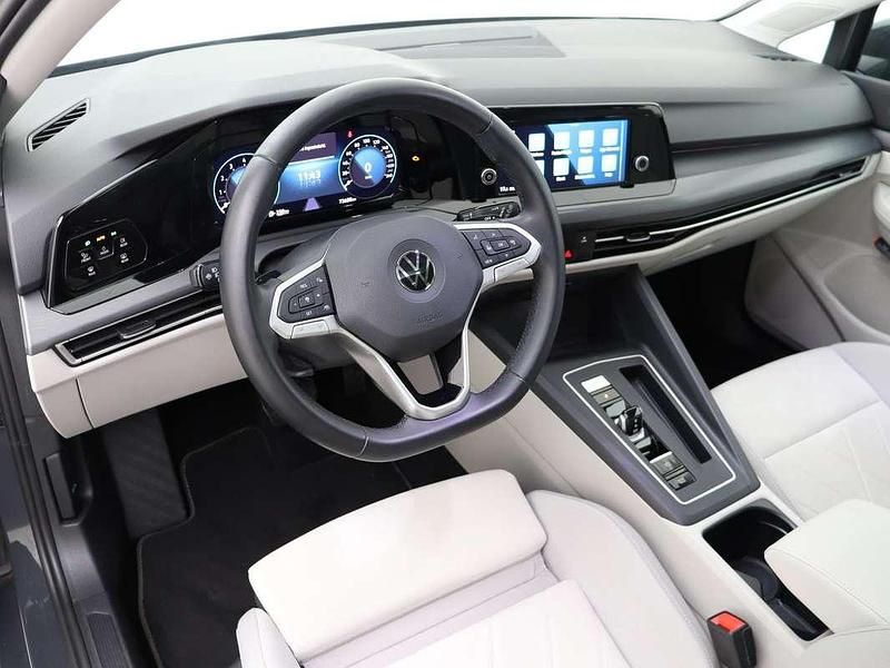 Occasion VW Golf VIII Style 150 PK (110 kW) 2022 Grijs Hatchback