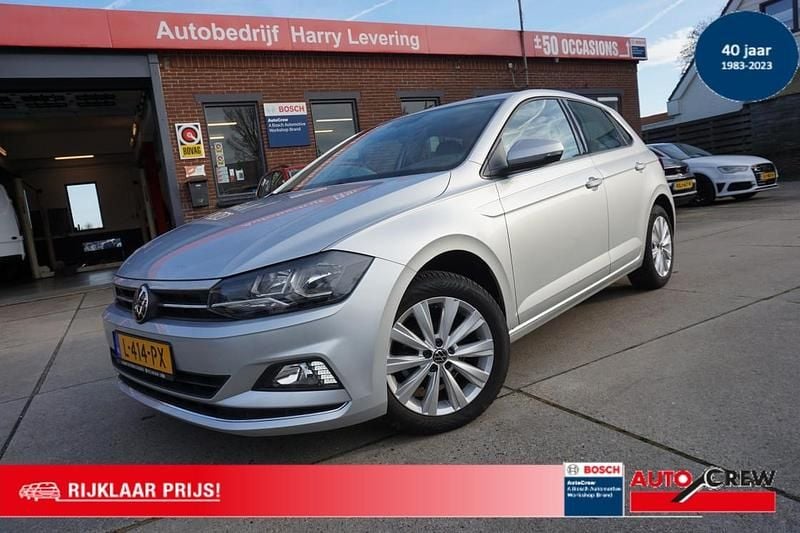 Grijs Gebruikt 2021 VW Polo Highline Hatchback | € 15.950 (Iets duurder) - Afbeelding 1/4