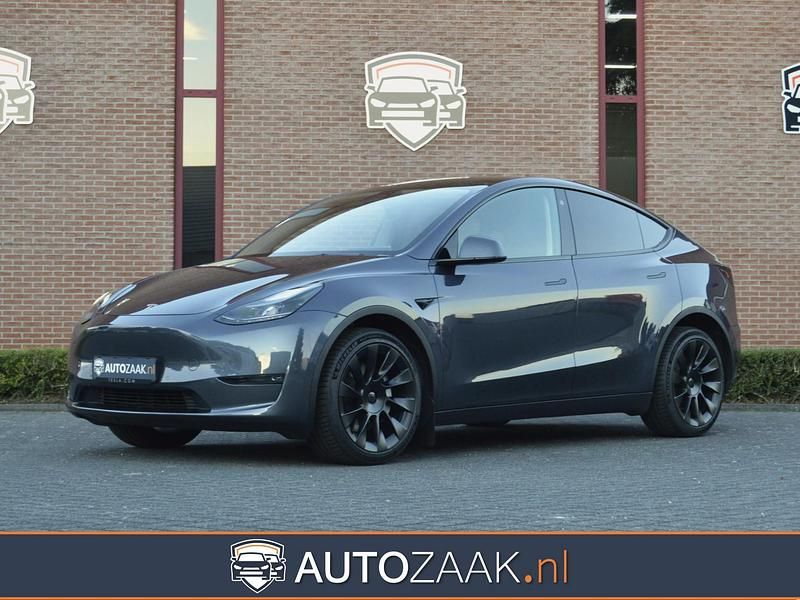 Grijs Occasion 2023 Tesla Model Y Long Range AWD SUV | € 38.950 (Iets duurder) - Afbeelding 1/4