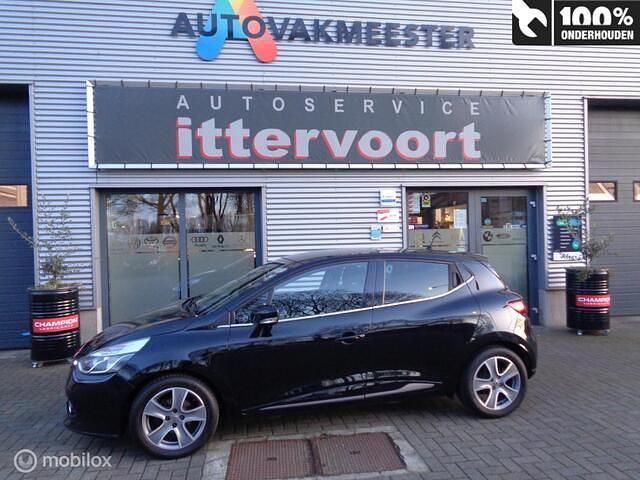 Occasion Renault Clio IV Night&Day 90 PK (66 kW) 2015 Zwart (metallic) Hatchback