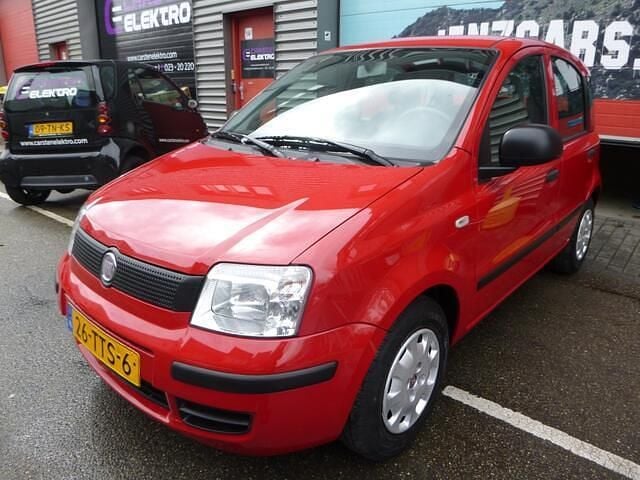 Rood Gebruikt 2012 Fiat Panda Hatchback | € 3.487 (Goede deal) - Afbeelding 1/4