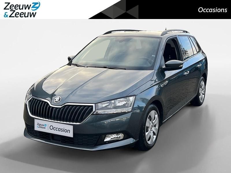 Metal grey (f6f6) Occasion 2021 Skoda Fabia Ambition Stationwagen | € 16.750 (Eerlijke prijs) - Afbeelding 1/4
