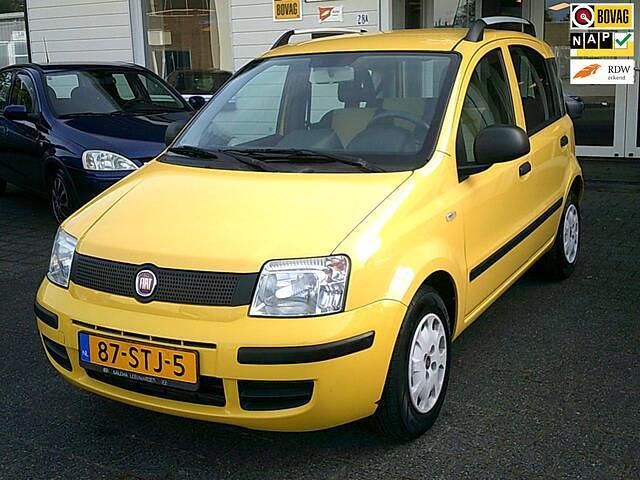 Geel Occasion 2011 Fiat Panda Active Hatchback | € 2.850 (Eerlijke prijs) - Afbeelding 1/4