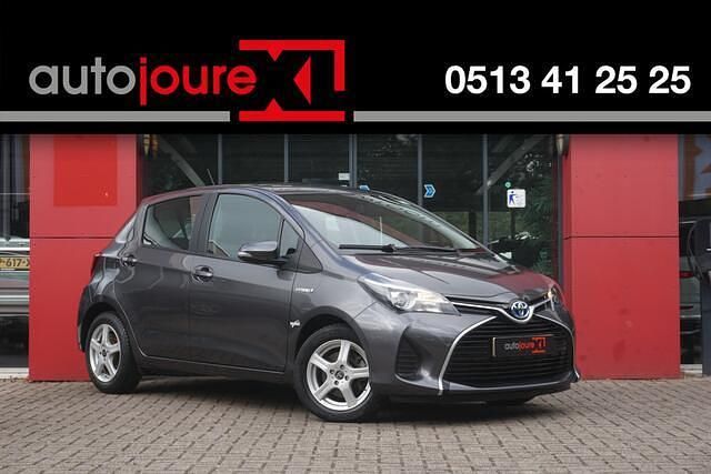 Grijs Gebruikt 2016 Toyota Yaris Hatchback | € 12.999 (Goede deal) - Afbeelding 1/4