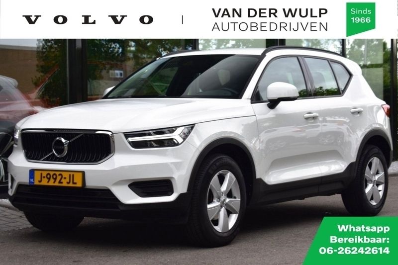 Wit Gebruikt 2020 Volvo XC40 Momentum SUV | € 25.950 (Super prijs) - Afbeelding 1/4
