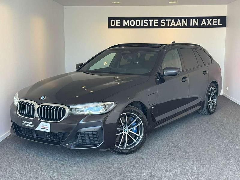 Zwart, metallic lak Gebruikt 2021 BMW 530 Executive Stationwagen | € 33.950 (Super prijs) - Afbeelding 1/3