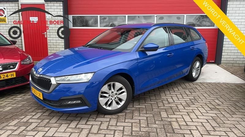 Occasion Skoda Octavia Business Line 2021 Blauw Stationwagen