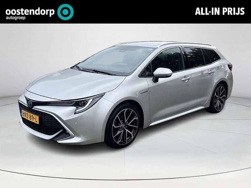 Grijs Gebruikt 2021 Toyota Corolla Executive Stationwagen | € 26.660 (Eerlijke prijs) - Afbeelding 1/4