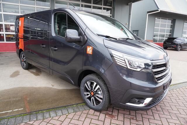 Grijs Occasion 2024 Renault Trafic MPV | € 37.850 (Eerlijke prijs) - Afbeelding 1/4