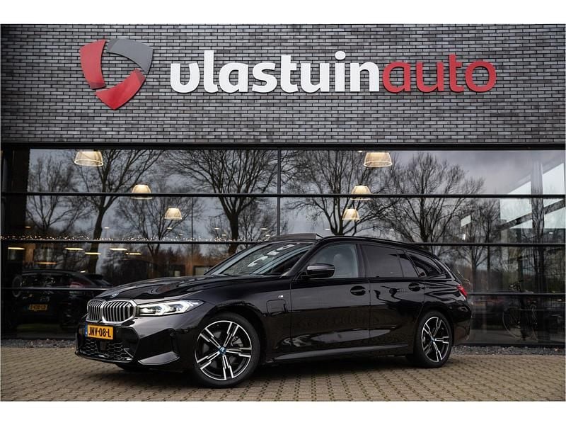 Occasion BMW 330 184 PK (135 kW) 2023 Zwart Stationwagen