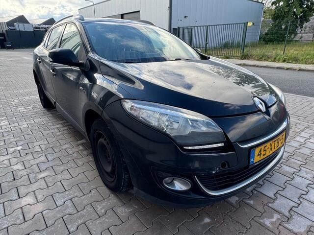 Zwart Gebruikt 2012 Renault Mégane GrandTour Bose Edition Stationwagen | € 950 (Super prijs) - Afbeelding 1/4