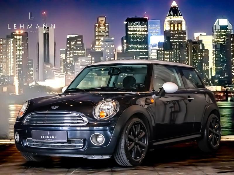 Zwart Gebruikt 2009 Mini Cooper Hatchback | € 4.950 (Iets duurder) - Afbeelding 1/4