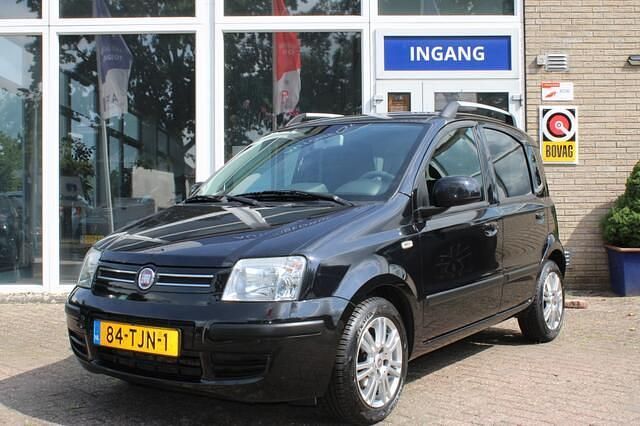 Zwart Gebruikt 2012 Fiat Panda Hatchback | € 3.990 (Eerlijke prijs) - Afbeelding 1/4