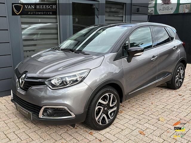Grijs (metallic) Gebruikt 2015 Renault Captur Dynamique SUV | € 7.450 (Goede deal) - Afbeelding 1/4
