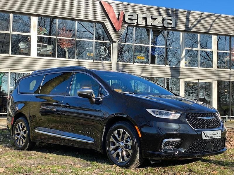 Nieuw Chrysler Voyager 2025 Zwart, metallic lak MPV