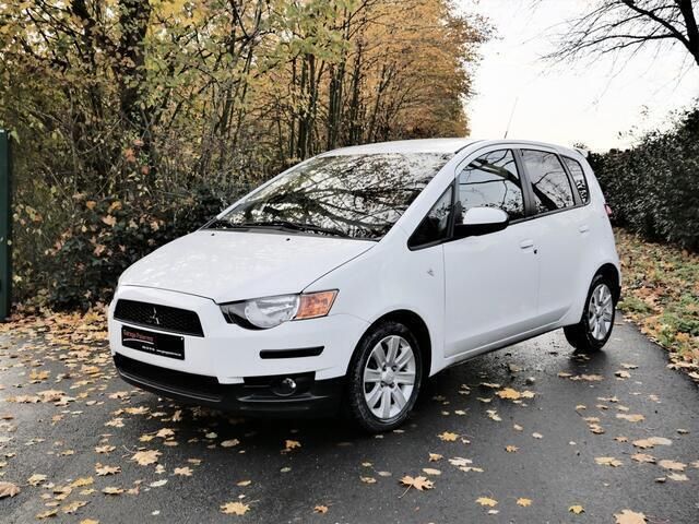 Wit Gebruikt 2011 Mitsubishi Colt Sedan | € 5.500 - Afbeelding 1/4