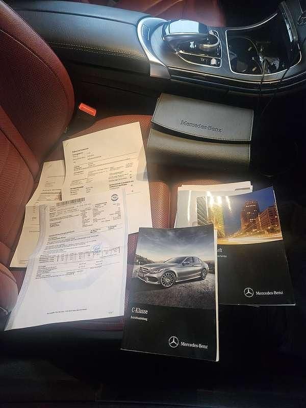 Grijs Gebruikt 2015 Mercedes C250 AMG Stationwagen | € 16.500 (Goede deal) - Afbeelding 1/4