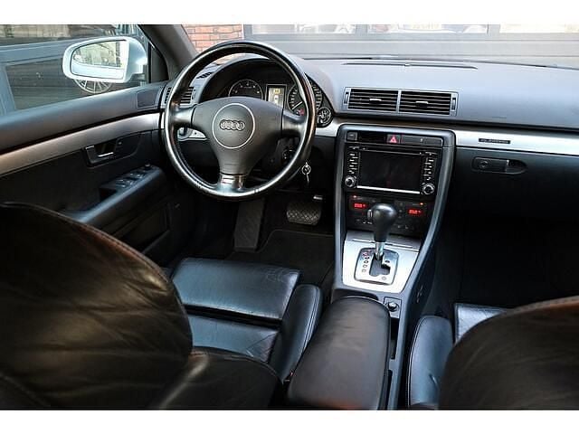 Occasion Audi S4 Proline 343 PK (252 kW) 2004 Grijs (metallic) Stationwagen