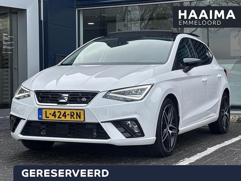 Wit Occasion 2021 Seat Ibiza Business Hatchback | € 14.945 (Goede deal) - Afbeelding 1/4