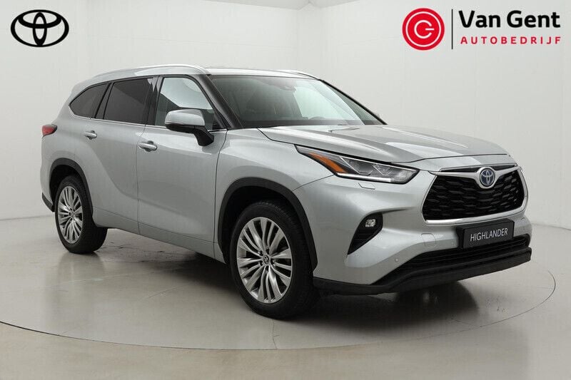 Grijs Gebruikt 2022 Toyota Highlander Executive SUV | € 57.999 (Eerlijke prijs) - Afbeelding 1/4