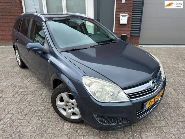 Blauw Gebruikt 2007 Opel Astra Stationwagen | € 1.900 (Eerlijke prijs) - Afbeelding 1/4