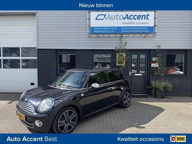 Zwart Gebruikt 2007 Mini Cooper Chili Hatchback | € 4.888 (Eerlijke prijs) - Afbeelding 1/4