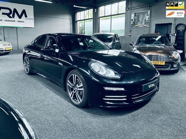 Zwart Gebruikt 2013 Porsche Panamera Sedan | € 28.250 - Afbeelding 1/4