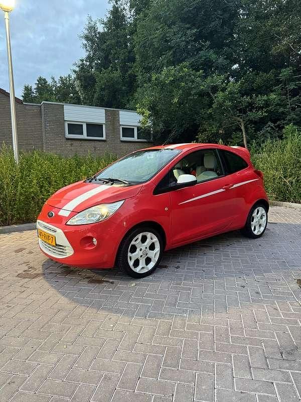 Rood Gebruikt 2011 Ford Ka S Hatchback | € 3.749 (Eerlijke prijs) - Afbeelding 1/4