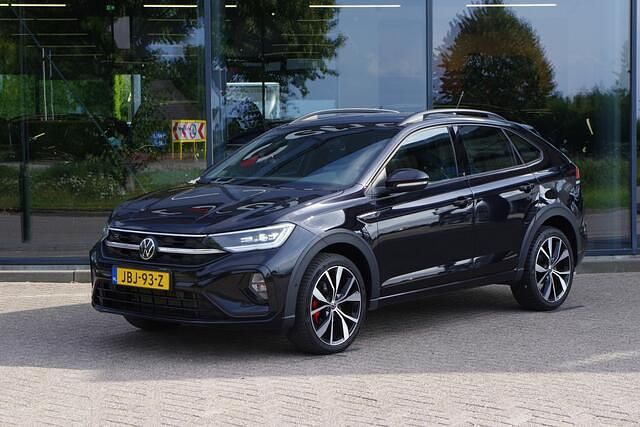 Zwart Gebruikt 2022 VW Taigo R-line SUV | € 23.450 (Super prijs) - Afbeelding 1/4