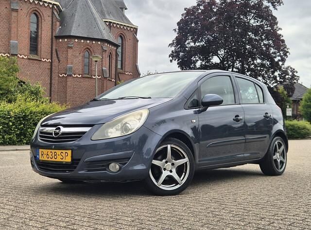 Blauw Gebruikt 2008 Opel Corsa Cosmo Hatchback | € 2.499 (Eerlijke prijs) - Afbeelding 1/4
