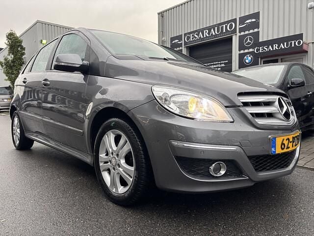 Grijs Gebruikt 2011 Mercedes B160 Business MPV | € 6.999 (Eerlijke prijs) - Afbeelding 1/4