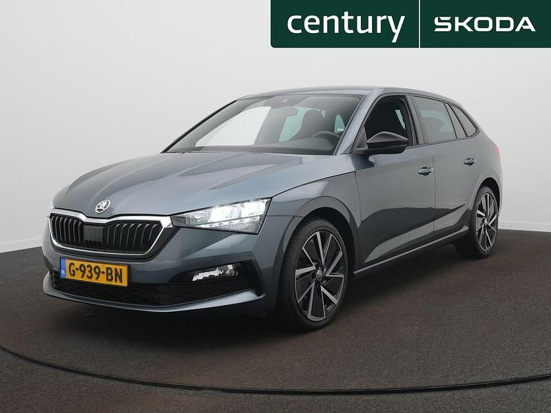 Grijs Gebruikt 2019 Skoda Scala Business Line Hatchback | € 18.900 (Goede deal) - Afbeelding 1/4