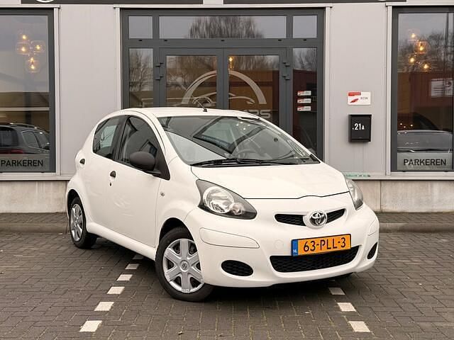Occasion Toyota Aygo Cool 68 PK (50 kW) 2011 Wit Hatchback