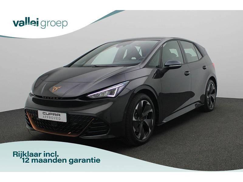 Grijs Gebruikt 2024 Cupra Born Hatchback | € 32.900 (Iets duurder) - Afbeelding 1/4