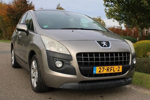 Grijs Gebruikt 2011 Peugeot 3008 MPV | € 4.250 - Afbeelding 1/4