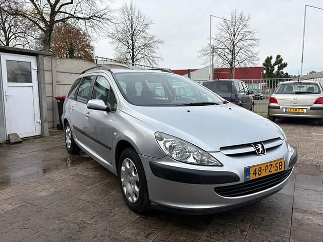 Grijs Gebruikt 2005 Peugeot 307 Stationwagen | € 2.495 (Eerlijke prijs) - Afbeelding 1/4