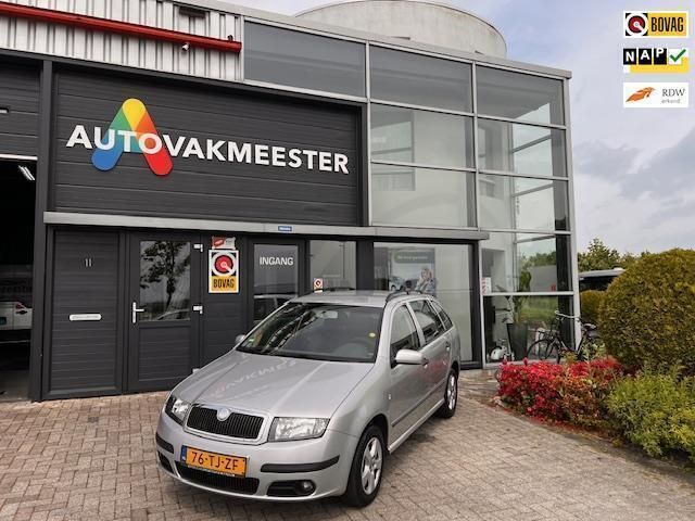 Grijs Gebruikt 2006 Skoda Fabia Elegance Stationwagen | € 1.400 - Afbeelding 1/4