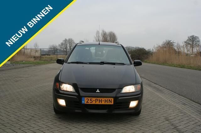 Zwart Gebruikt 2004 Mitsubishi Space Star Instyle MPV | € 1.199 (Eerlijke prijs) - Afbeelding 1/4