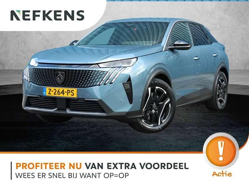 Blauw, metallic lak Gebruikt 2024 Peugeot e-3008 Allure SUV | € 35.700 - Afbeelding 1/3