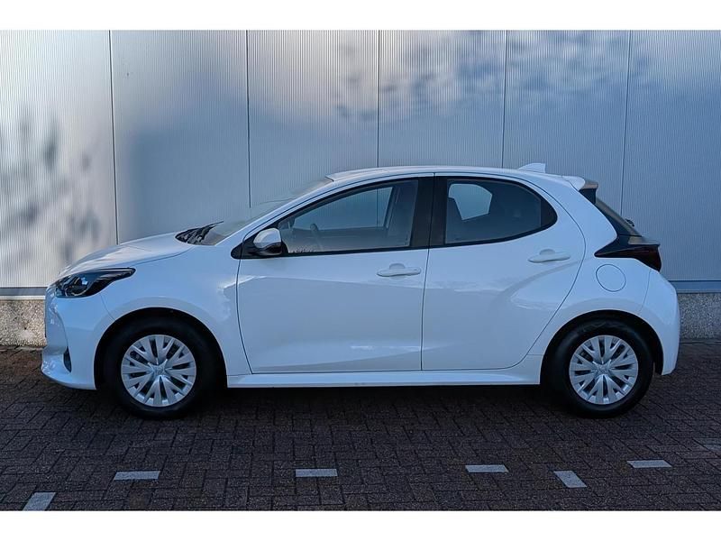 Occasion Toyota Yaris Hybrid Active 116 PK (85 kW) 2021 Wit Hatchback