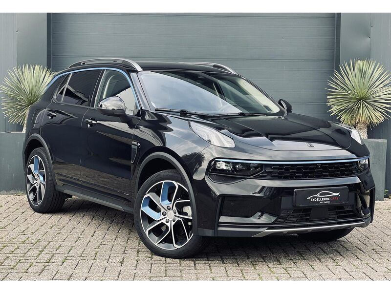 Zwart Gebruikt 2022 Lynk & Co 01 SUV | € 23.450 (Eerlijke prijs) - Afbeelding 1/4