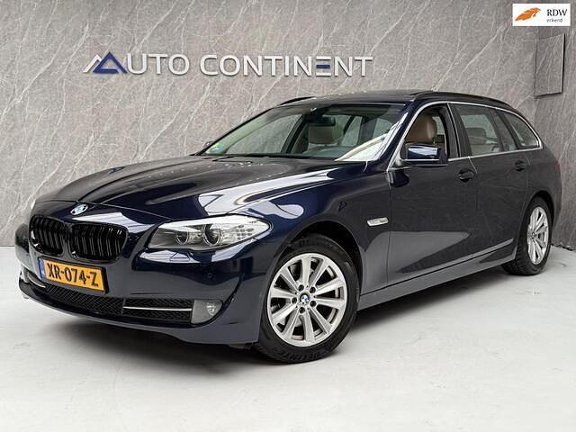 Blauw Gebruikt 2011 BMW 520 Stationwagen | € 5.950 (Iets duurder) - Afbeelding 1/4