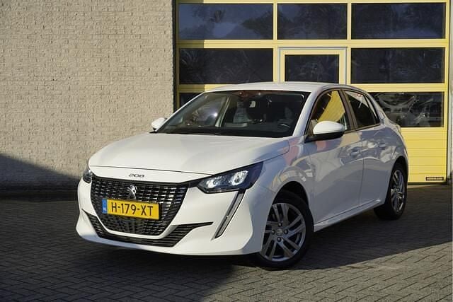 Wit Gebruikt 2020 Peugeot 208 Active Hatchback | € 9.950 (Goede deal) - Afbeelding 1/4