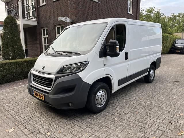 Wit Occasion 2015 Peugeot Boxer Van | € 6.900 (Eerlijke prijs) - Afbeelding 1/4